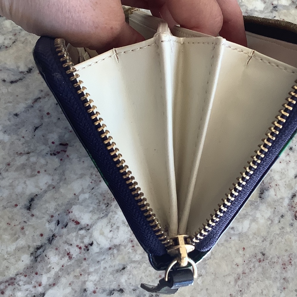 🦔 Kate Spade New York Hedgehog Wallet – Rare & Playful Print! Fantastic Shape! - Picture 9 of 10